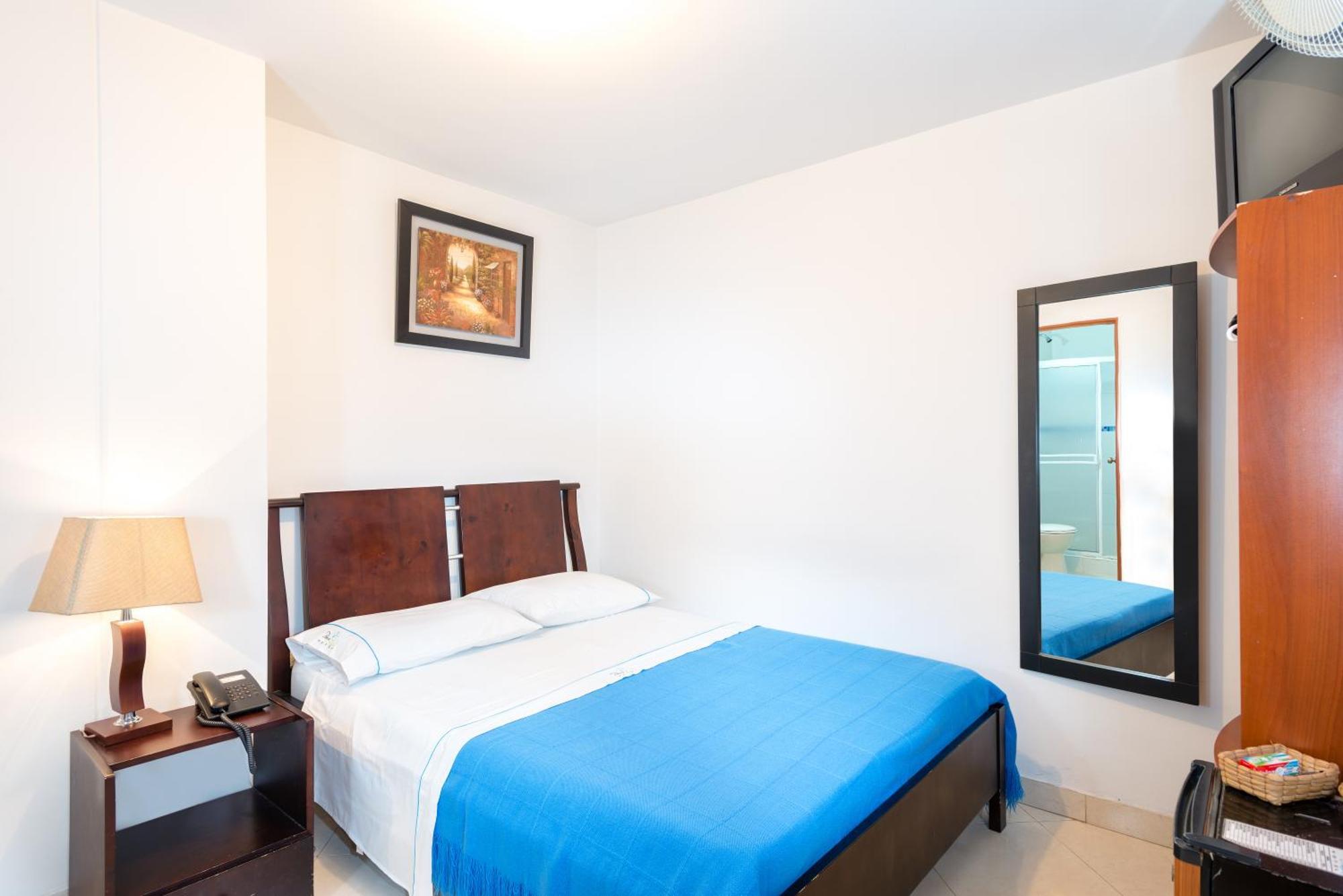 Hotel Puerto Bahia San Gil Eksteriør billede